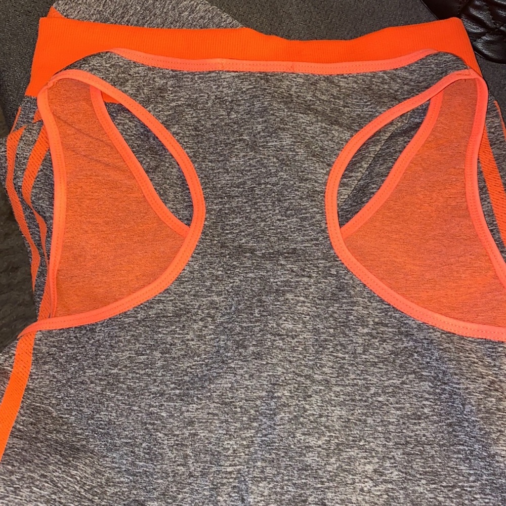 Active wear set in gray & orange one size NWT - Picture 8 of 9